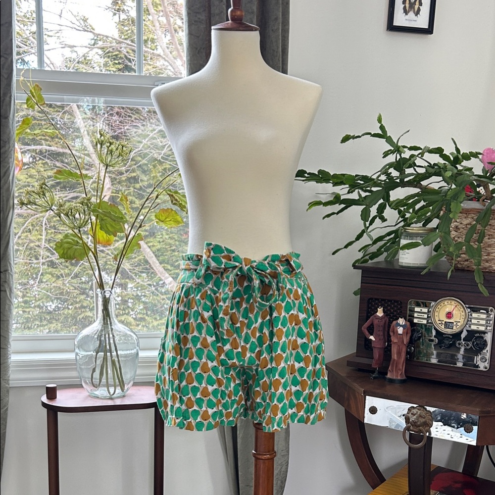 Chic High Waist Green Patterned Shorts